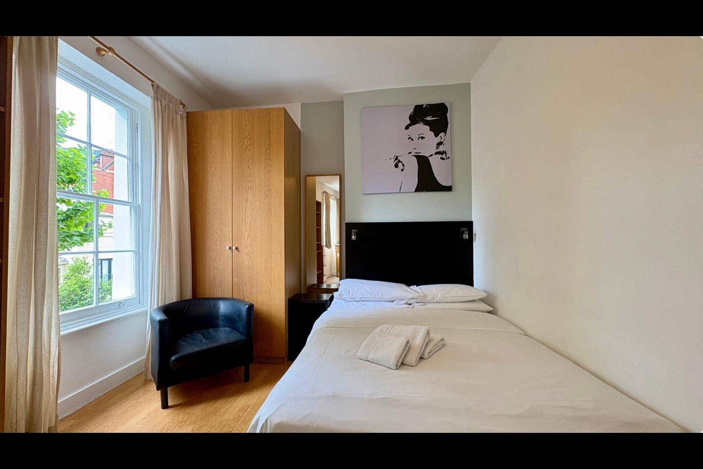 Studio Flat, Cartwright Gardens, WC1H, N1 7GU photo 3