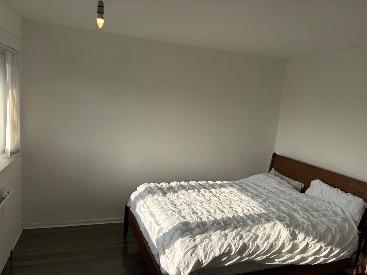 Room in a Shared Flat, Hurdlow Walk, M9 photo 3