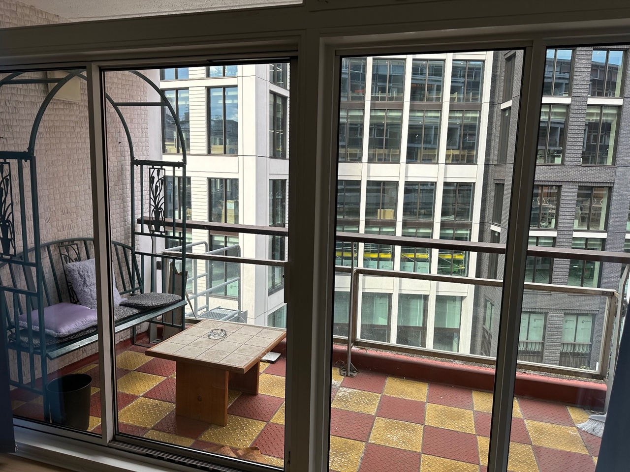 2 Bed Flat, St Giles High St, WC2H, N1 7GU photo 5