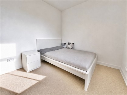Room in a Shared Flat, Betts House, E1