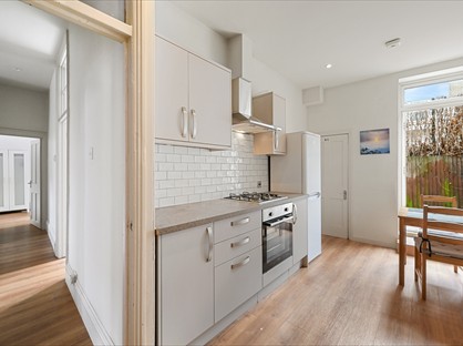 3 Bed Flat, Hetley Road, W12