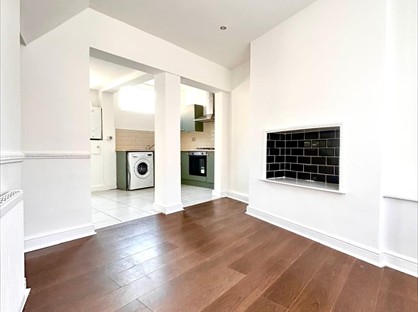 2 Bed Terraced House, Oakfield Road, L4