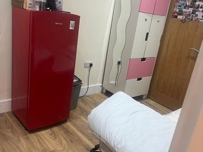 Room in a Shared House, Woodside Road, HP6