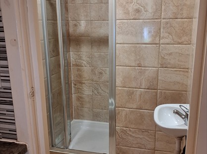 Studio Flat, Bellingham Road, SE6