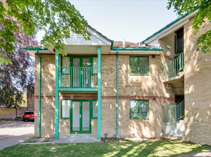 2 Bed Flat, Ellerslie Court, DA12