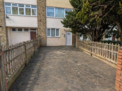 Studio Flat, Cortis Road, SW15