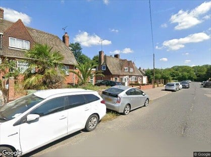 Studio Flat, Pembroke Road, DA8