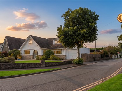 4 Bed Detached House, Montagu Road, BH23