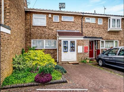 3 Bed Terraced House, Churchill Riad, LU7