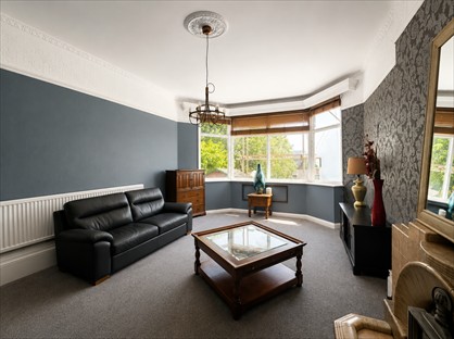 2 Bed Flat, Heathfield, SA1