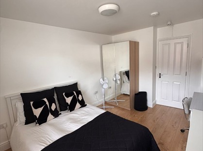 Room in a Shared House, Grosvenor Road, E7