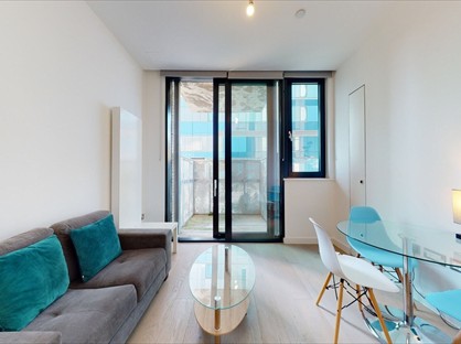 Studio Flat, Hill House, N19