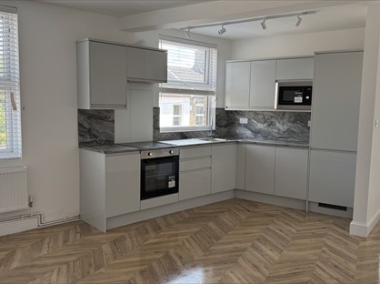 3 Bed Flat, Foxberry Road, SE4