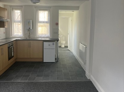 Studio Flat, Lorne Park Road, BH1