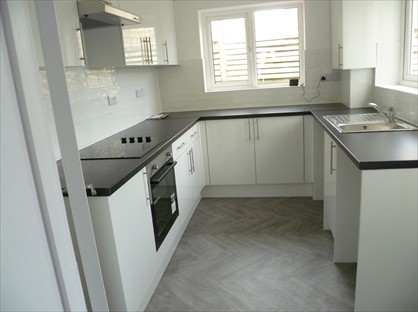 4 Bed Terraced House, Victoria Road, BH1