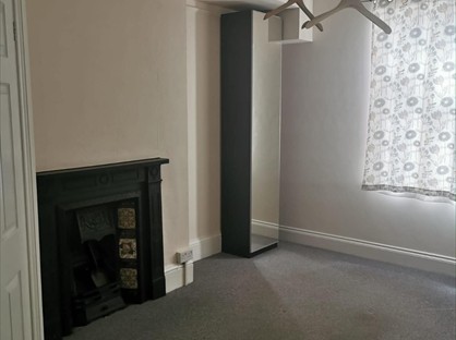 Room in a Shared House, Northampton, NN2