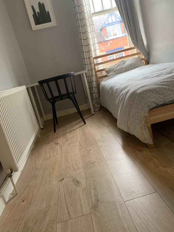 Bedsit, Daneshill Road, LE3