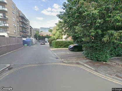 2 Bed Flat, Upton Park, SL1