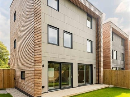 4 Bed Detached House, Spring Meadow, BD11