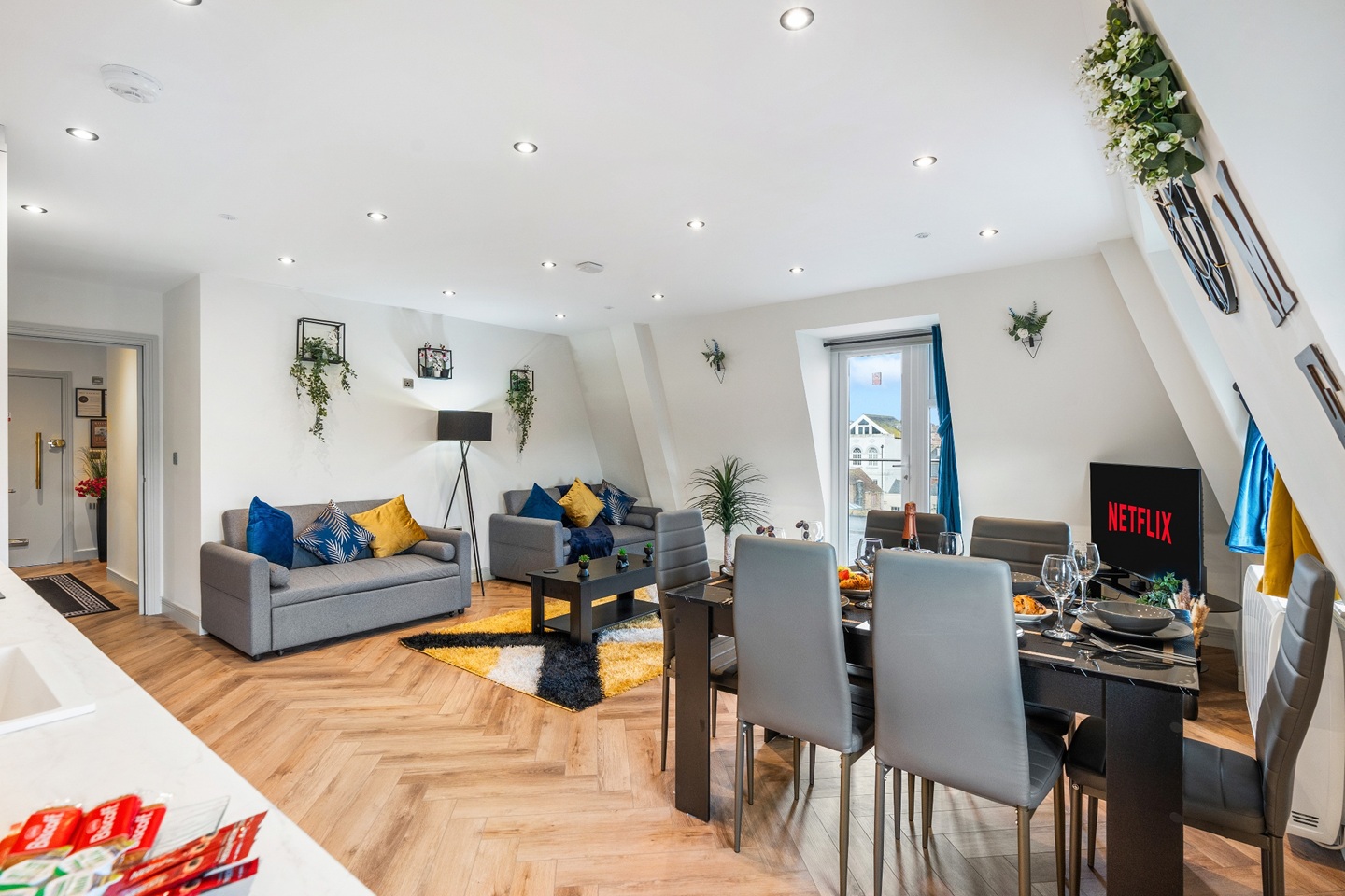 1 Bed Flat, Bartholomews, BN1 photo 2