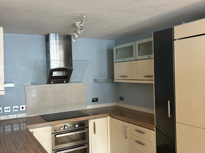 2 Bed Semi-Detached House, Market Place, SL9