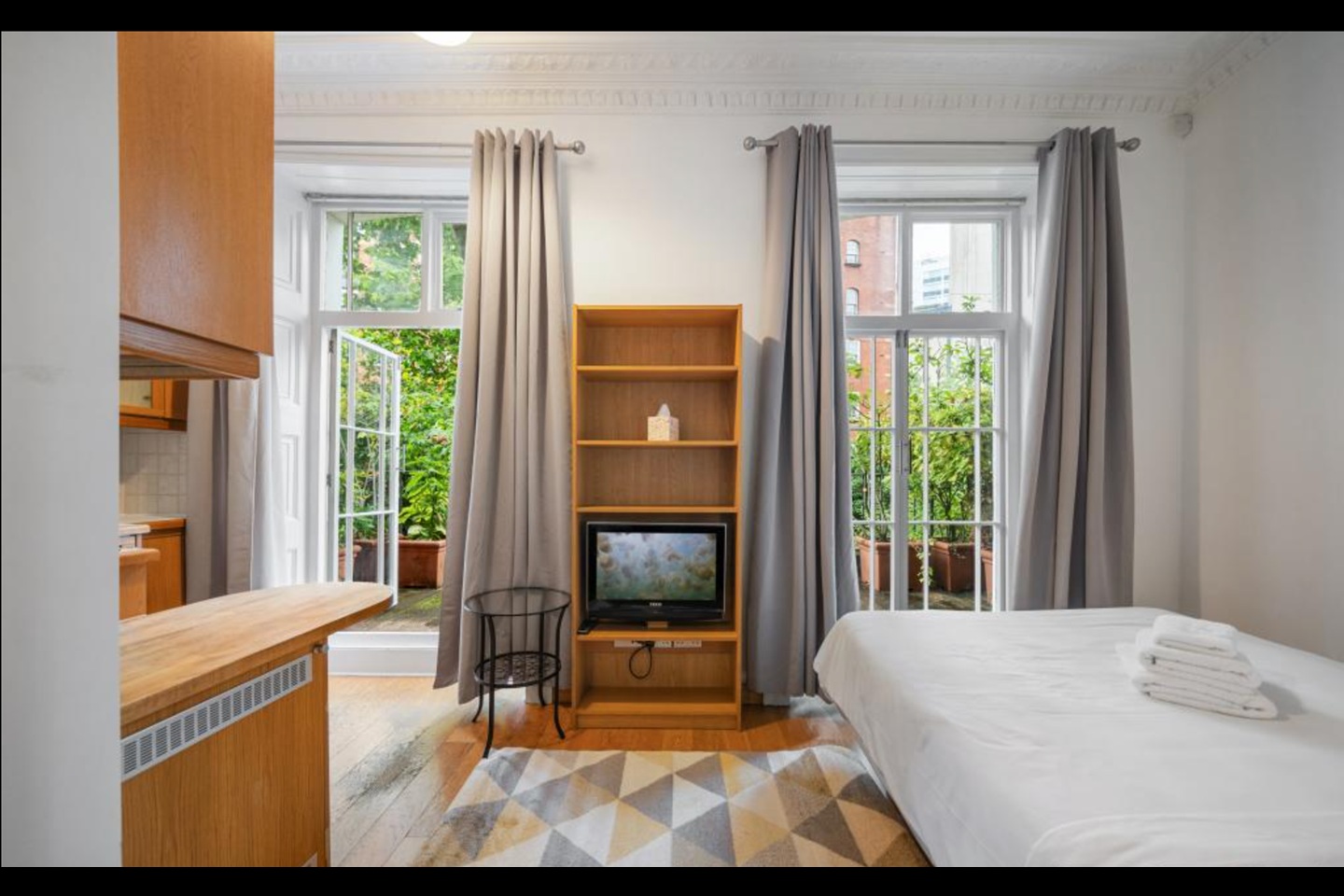 1 Bed Flat, Cartwright Gardens, WC1H, N1 7GU