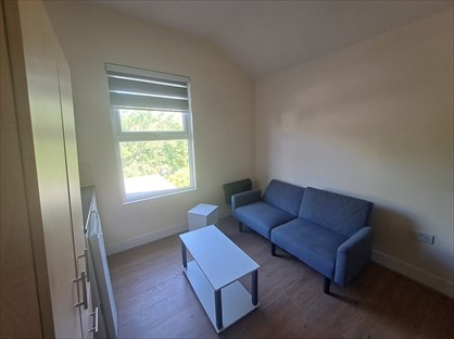 Room in a Shared House, Church Road, DA8