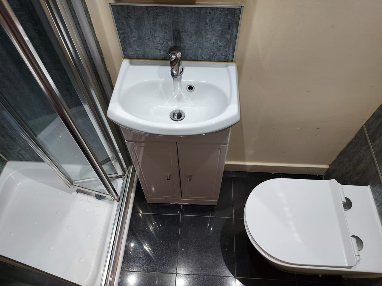 Studio Flat, Ashmore Road, W9 photo 3