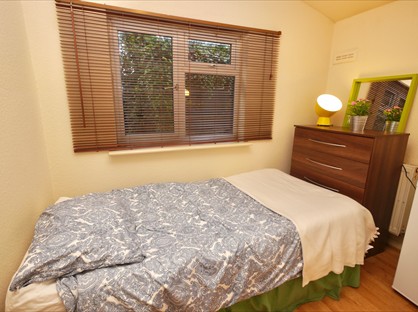 Room in a Shared House, Chichele Road, NW2