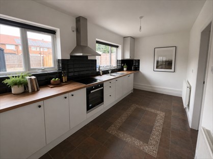 3 Bed Semi-Detached House, Westminster Crescent, DN2
