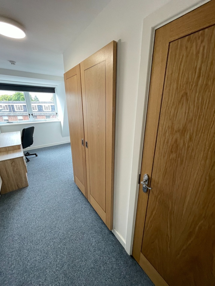1 Bed Flat, Princess Road West, LE1