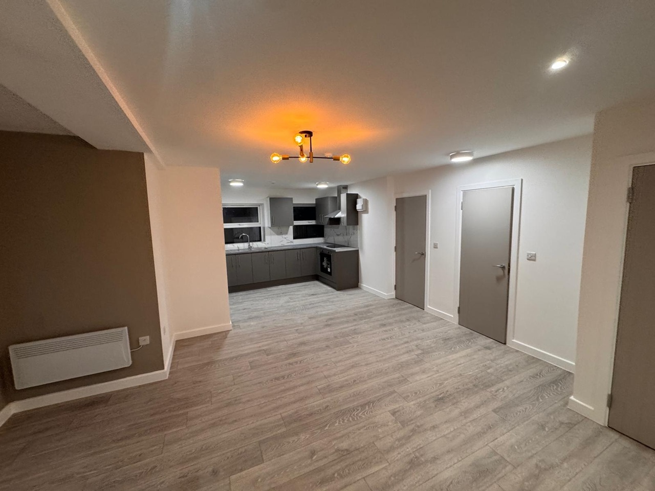11 Bed Terraced House, Penistone Road, SW16 — photo 3