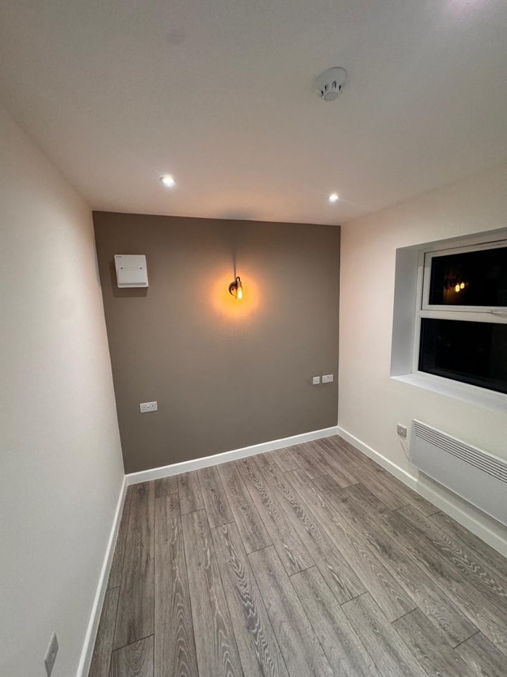11 Bed Terraced House, Penistone Road, SW16 — photo 6