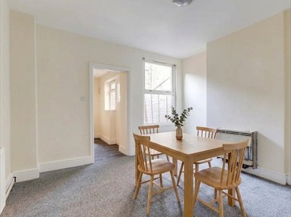 4 Bed Terraced House, Myrtle Avenue, NG7