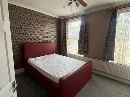 2 Bed Flat, Little Ilford Lane, E12