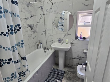 1 Bed Flat, Little Ilford Lane, E12