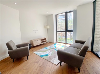 2 Bed Flat, Emery Way, E1W