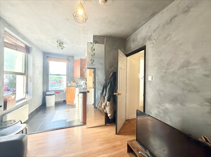 2 Bed Flat, Caledonian Road, N7