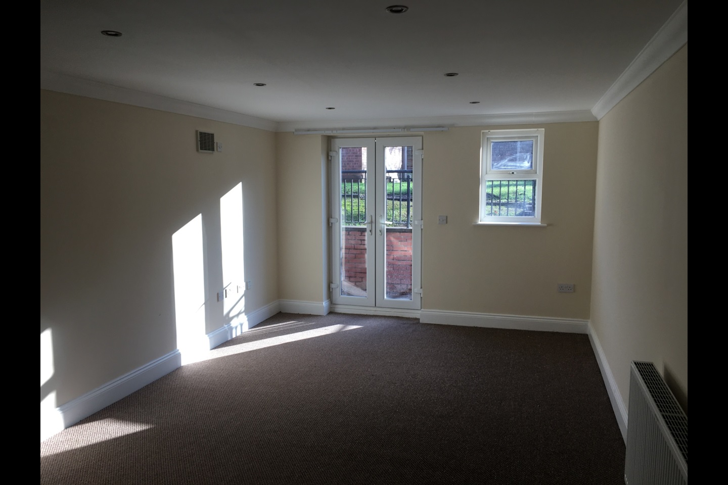 Manchester 3 Bed Flat, Wilmslow Road, M20 To Rent Now for £1,375.00 p/m