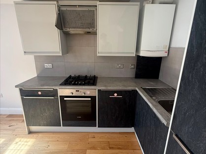 2 Bed Flat, Station Lane, RM12