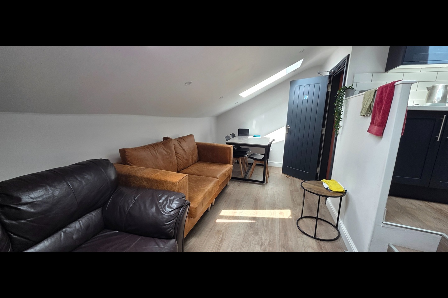 Room in a Shared House, Liscard Road, CH44