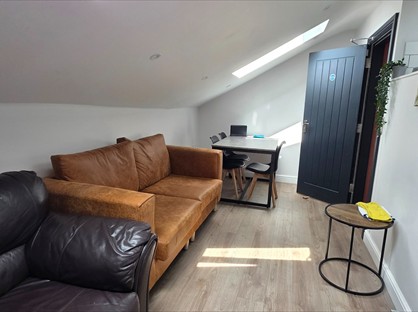 Room in a Shared House, Liscard Road, CH44