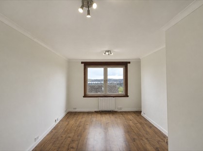 3 Bed Flat, Pentland Crescent, DD2