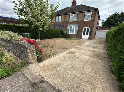 4 Bed Semi-Detached House, Whittlesey Road, PE2