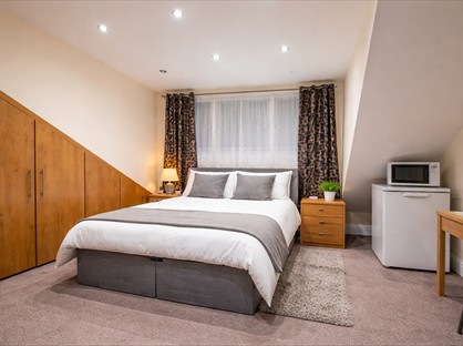 Room in a Shared House, Cameron Road, IG3