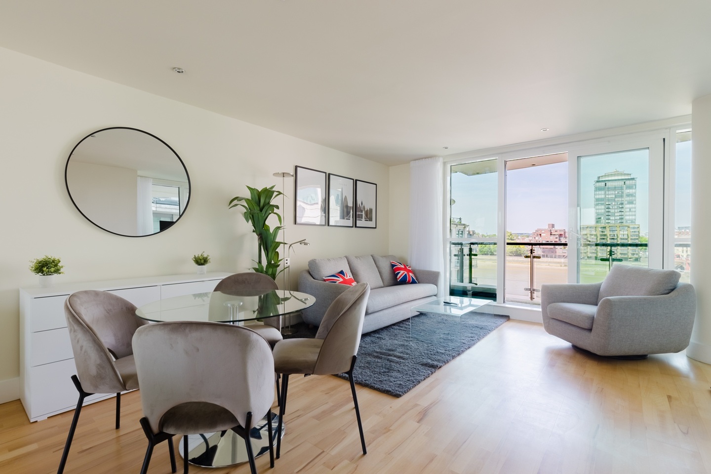 1 Bed Flat, Fountain House, SW8, N1 7GU