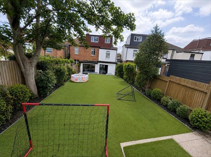 5 Bed Semi-Detached House, Rowsley Avenue, NW4