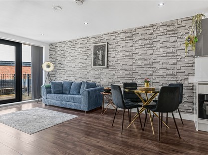 1 Bed Semi-Detached House, The Quadrant, B1