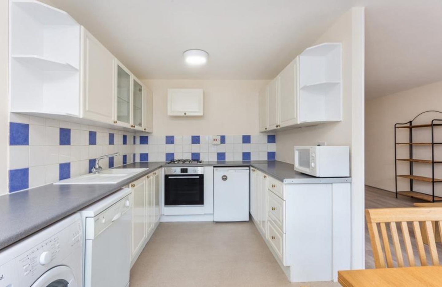 2 Bed Flat, Clipstone St, W1W, N1 7GU photo 3