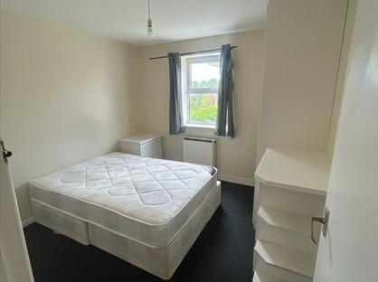 2 Bed Flat, Downings, E6
